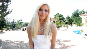 Watch alluring blonde beauty Candee Licious who loves teasing her twat