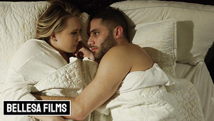 Blonde teen woke up in the middle of the night and felt an irresistible desire to fuck