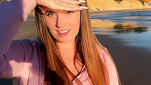 Pretty Plump Cutie Picked Up At the Beach Agrees To Please a Stranger With Hot BJ And Fuck For Money