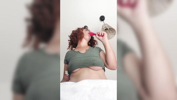 Big titted milf enjoys herself and her vibrator